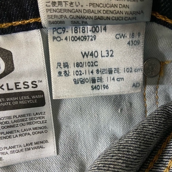 Men! NWT Levi's 541 Athletic Taper Jeans Dark Wash size 40x32 - Picture 8 of 9